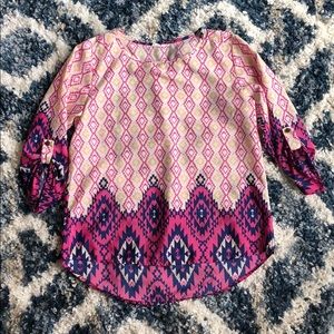 Fuchsia geometric hi-low top